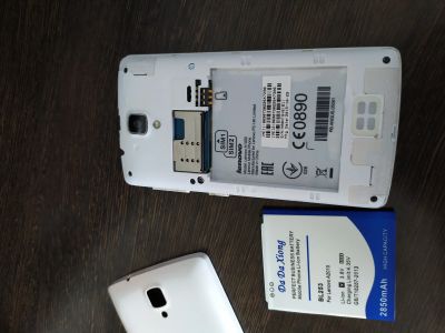 Лот: 15895785. Фото: 1. Смартфон Lenovo A1000. Смартфоны