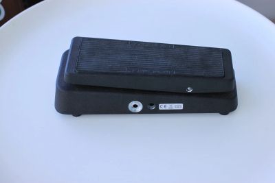 Лот: 3179873. Фото: 1. Dunlop GCB-95F Crybaby Classic. Гитарные эффекты и комбоусилители