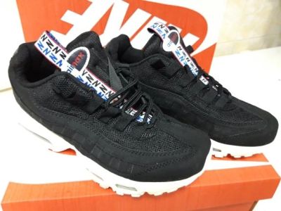 Лот: 12724436. Фото: 1. Кроссовки NIKE Air max. Кеды, кроссовки, слипоны