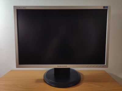 Лот: 19439613. Фото: 1. Монитор Samsung SyncMaster 923NW. ЖК-мониторы