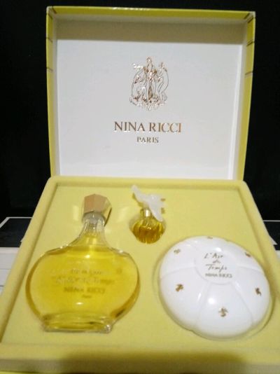 Лот: 9151045. Фото: 1. набор Nina Ricci парфюм. Женская парфюмерия