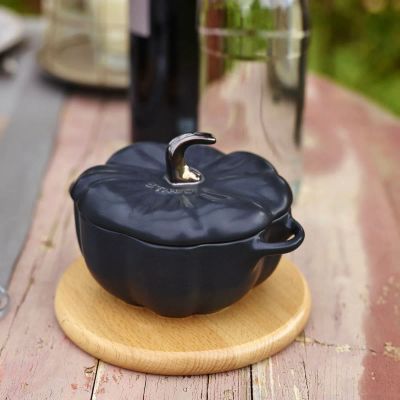 Лот: 24940928. Фото: 1. Кокот Staub Тыква 14,8см, черный. Кастрюли