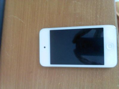 Лот: 4314375. Фото: 1. Продам apple iPod touch 8gb. Красноярск