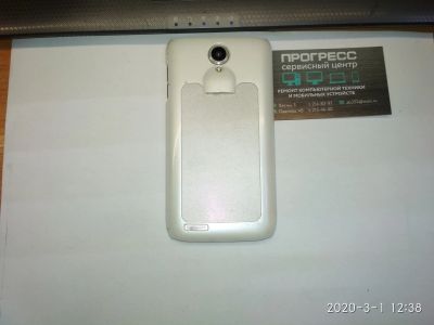 Лот: 15587879. Фото: 1. Lenovo S650 Б/У. Смартфоны