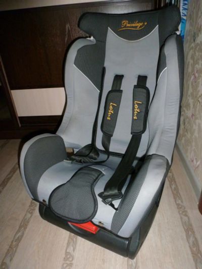 Лот: 6512474. Фото: 1. Автокресло Privilege Lotus. Детские автокресла