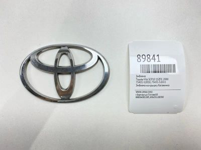 Лот: 23332870. Фото: 1. Эмблема Toyota Vitz 2000 7543152010... Двигатель и элементы двигателя