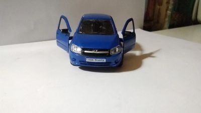 Лот: 16341632. Фото: 1. Моделька Lada Granta. Машины и техника