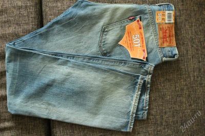 Лот: 2935623. Фото: 1. Джинсы Levis 31x32. Брюки, джинсы, шорты