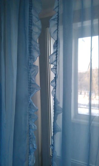 Лот: 6432817. Фото: 1. Шторы голубые с ламбрекеном, б... Шторы, тюль
