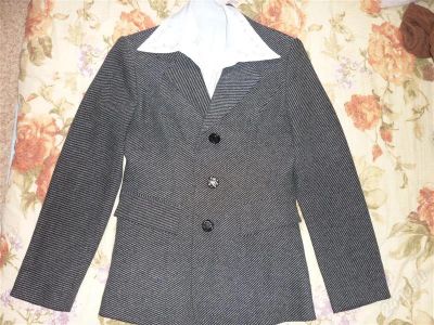 Лот: 866759. Фото: 1. Костюм 42 размер. Костюмы