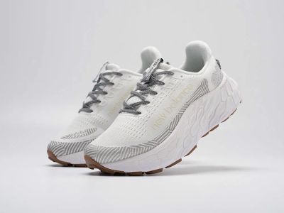 Лот: 24975754. Фото: 1. Кроссовки New Balance Fresh Foam... Кеды, кроссовки, слипоны