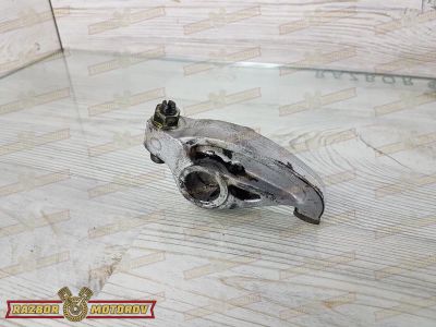 Лот: 23592428. Фото: 1. Коромысло клапана Toyota Dyna... Двигатель и элементы двигателя