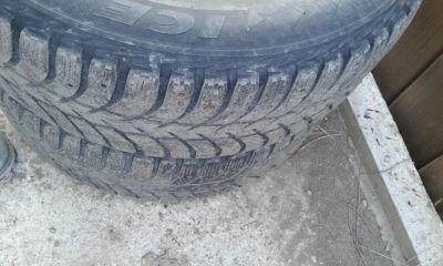 Лот: 11467898. Фото: 1. Продам 4 зимних колеса Bridgestone... Шины