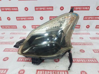 Лот: 20897518. Фото: 1. Фара ксеноновая Toyota Ractis... Оптика и освещение