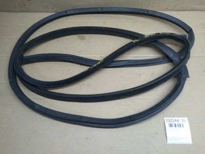 Лот: 21396577. Фото: 1. Уплотнитель двери Toyota Vista... Двигатель и элементы двигателя