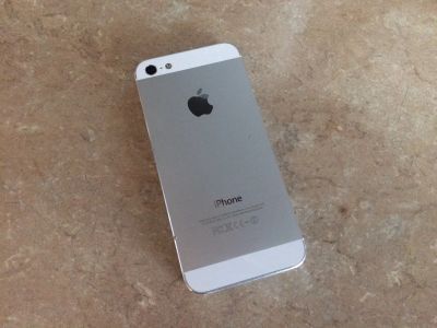 Лот: 9954370. Фото: 1. iPhone 5. Смартфоны
