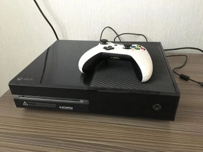 Лот: 10428095. Фото: 1. Xbox one 500Gb. Игровые приставки, консоли