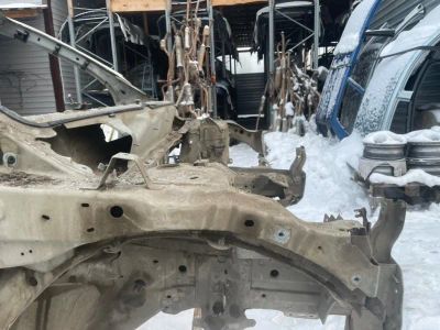 Лот: 24627553. Фото: 1. лонжерон Renault Fluence L30R. Двигатель и элементы двигателя
