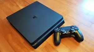 Лот: 10476505. Фото: 1. PlayStation 4 slim 500gb + игра... Игровые приставки, консоли