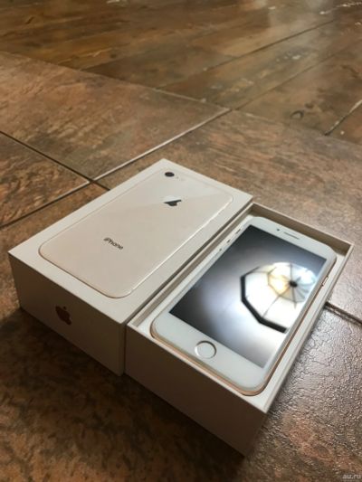 Лот: 15216024. Фото: 1. iPhone 8 64gb Gold РСТ. Смартфоны