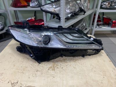 Лот: 25639663. Фото: 1. Правая фара Toyota Camry XV70... Оптика и освещение