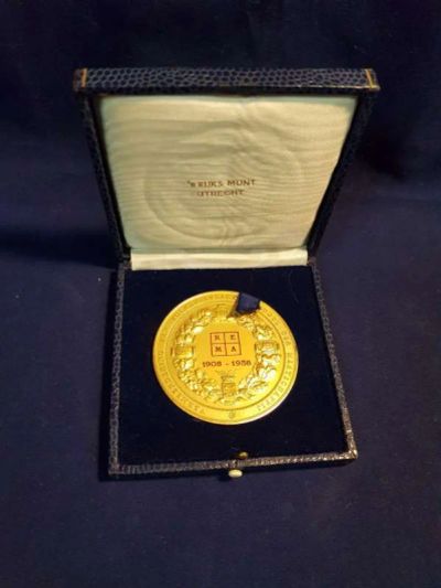 Лот: 10619629. Фото: 1. Нидерланды 1958 медаль 50 лет... Сувенирные