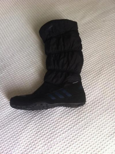 Лот: 9267529. Фото: 1. Cпортивные женские сапоги Adidas. Сапоги