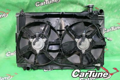 Лот: 10618395. Фото: 1. радиатор двс nissan skyline PV35... Двигатель и элементы двигателя