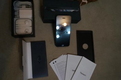 Лот: 3317461. Фото: 1. Смартфон Apple iPhone 5 4" 16Gb... Смартфоны