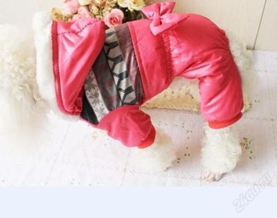 Лот: 2357644. Фото: 1. Розовый комбез для маленькой собачки. Ошейники, одежда, конное снаряжение