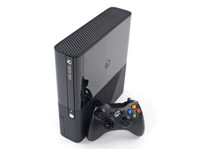 Лот: 4506001. Фото: 1. Xbox360E 250GB Freeboot. Игровые приставки, консоли