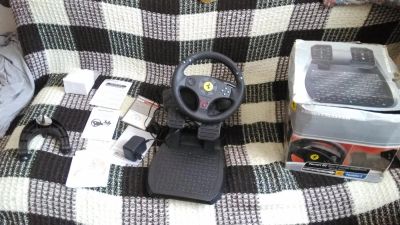 Лот: 3307373. Фото: 1. Руль ThrustMaster Ferrari GT 2-in-1... Рули, джойстики
