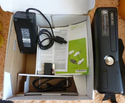 Лот: 16383082. Фото: 1. XBox 360 по цене блока питания. Игровые приставки, консоли