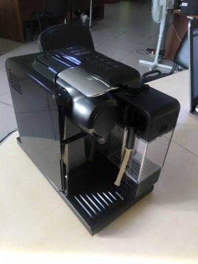 Лот: 14584423. Фото: 1. Кофемашина Nespresso DeLonghi... Чайники, кофемашины, кулеры