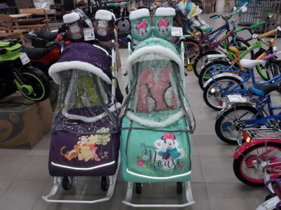 Лот: 12023815. Фото: 1. Новые Санки-коляска «Disney baby... Санки, снегокаты, ледянки, аксессуары