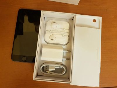 Лот: 9812262. Фото: 1. Iphone 6. Смартфоны