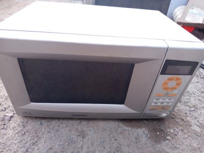 Лот: 25855769. Фото: 1. Микроволновка Samsung (неиспр). Микроволновки, мини-печи