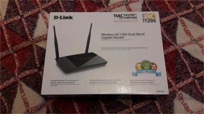 Лот: 11350977. Фото: 1. Маршрутизатор D-Link DIR-825 AC1200... Маршрутизаторы (роутеры)