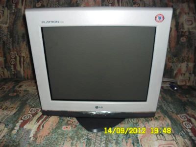Лот: 2092947. Фото: 1. Монитор LG. ЭЛТ-мониторы