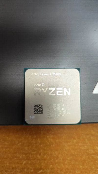 Лот: 21782079. Фото: 1. Процессор AMD Ryzen 5 3500X. Процессоры