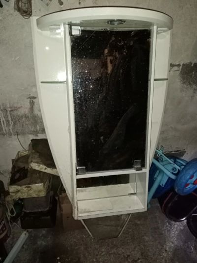 Лот: 15469582. Фото: 1. Зеркало в ванную. Мебель для ванной комнаты