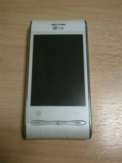 Лот: 1193577. Фото: 1. LG GT540 белый (White Pearl). Смартфоны