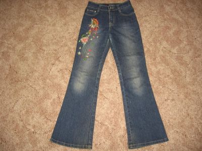 Лот: 7112335. Фото: 1. Джинсы р.25 на 7-8 лет. Брюки, шорты, джинсы