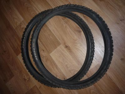 Лот: 8896879. Фото: 1. Две покрышки Kenda Kinetics 26... Запчасти