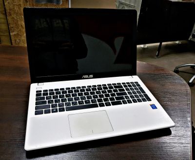 Лот: 12195983. Фото: 1. Офисный ноутбук Asus x551c. Ноутбуки