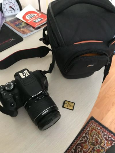 Лот: 10869990. Фото: 1. Canon EOS 650D kit 18-55mm чёрный. Цифровые зеркальные