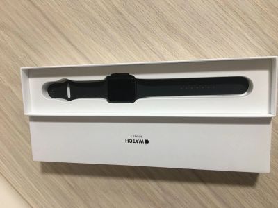 Лот: 14714400. Фото: 1. Apple Watch 3 42mm торг уместен. Смарт-часы, фитнес-браслеты, аксессуары