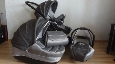 Лот: 4264627. Фото: 1. Коляска Tutis Zippy Silver Plus. Коляски