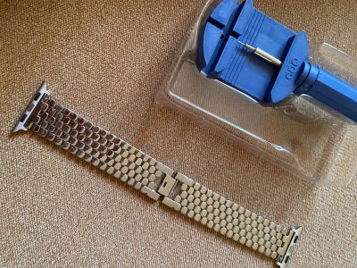 Лот: 17826187. Фото: 1. Ремешок для Apple Watch серебристый... Смарт-часы, фитнес-браслеты, аксессуары