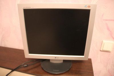 Лот: 6257329. Фото: 1. Жк монитор LG Flatron L1730s. ЖК-мониторы